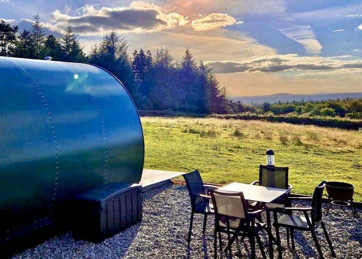 Luxury Glamping Pod – Drooping Rock
