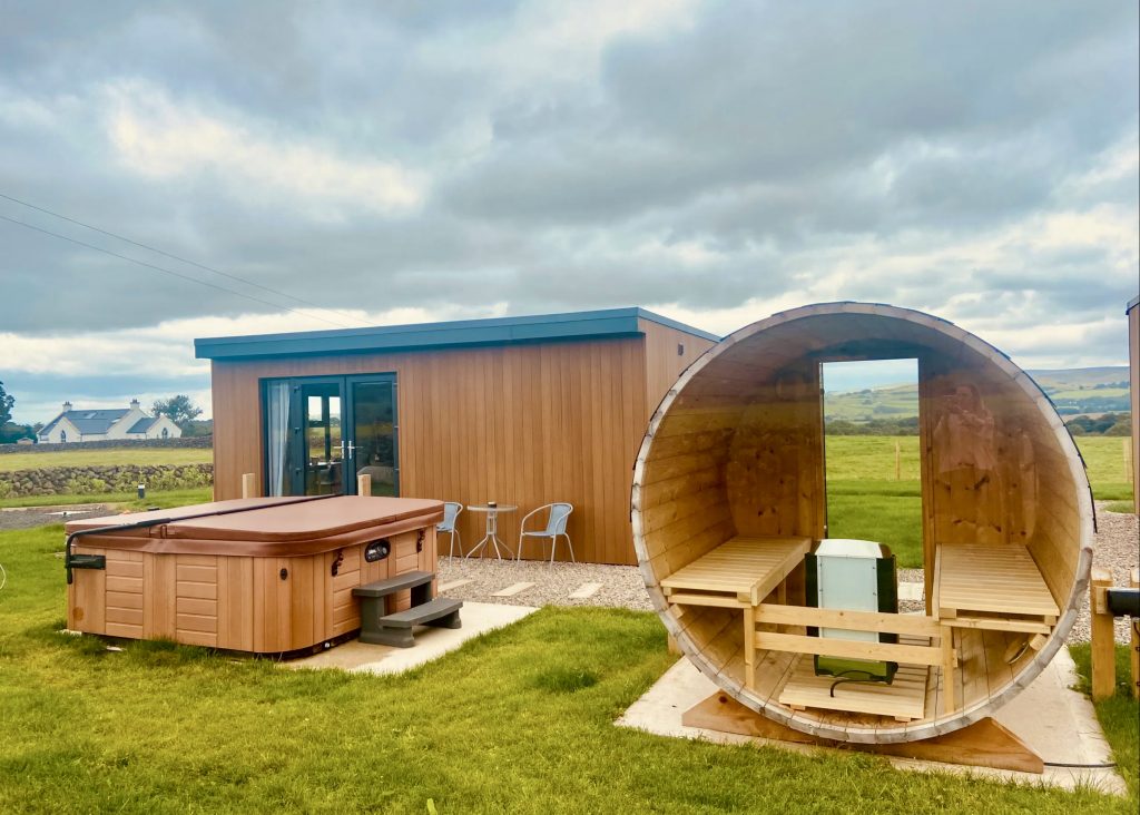 Slemish Hideaway - Luxury Lodges & Spa - The Cosy Cow