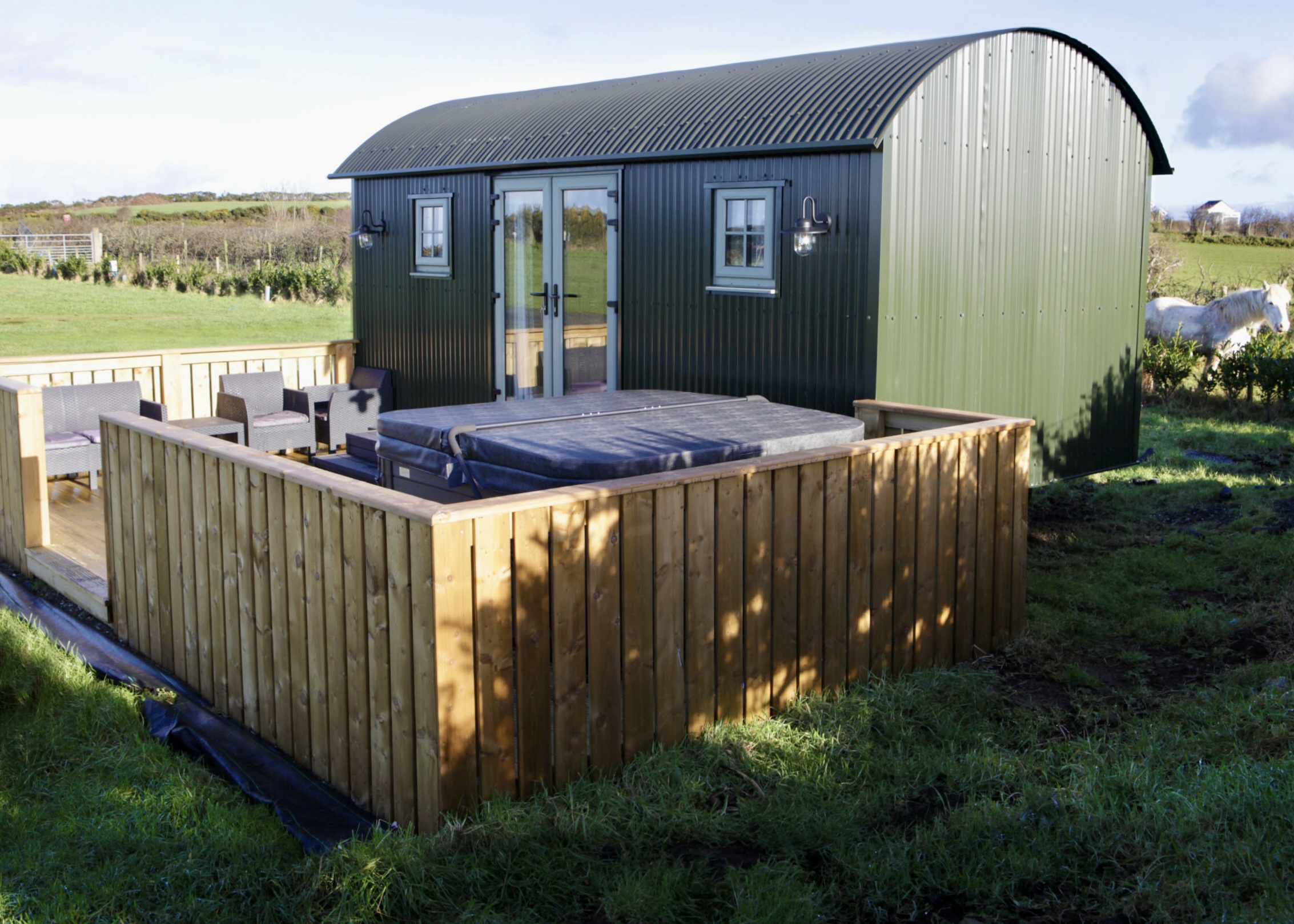 Shepherd’s Hut with Hot Tub