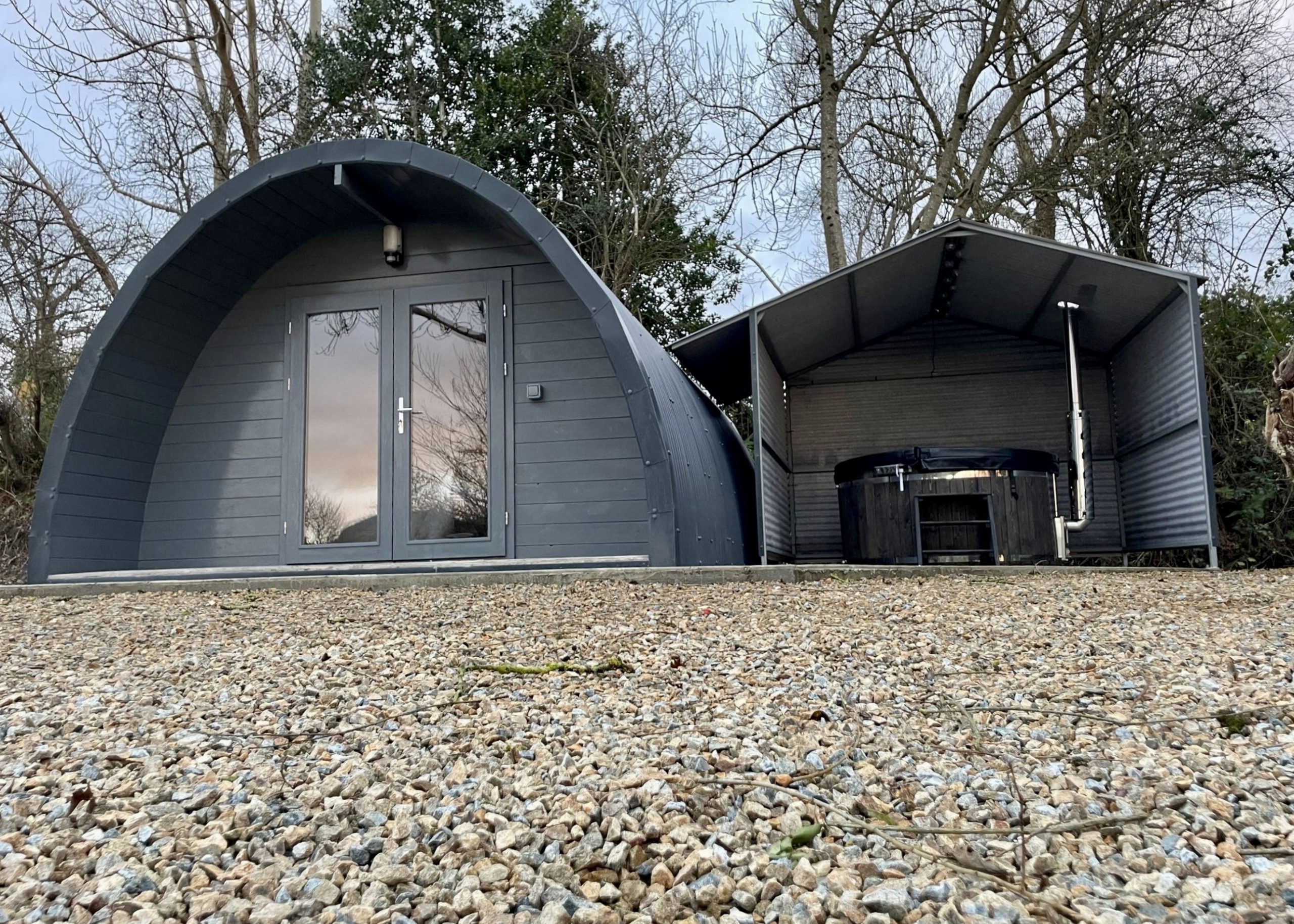 Executive Pod with Jacuzzi