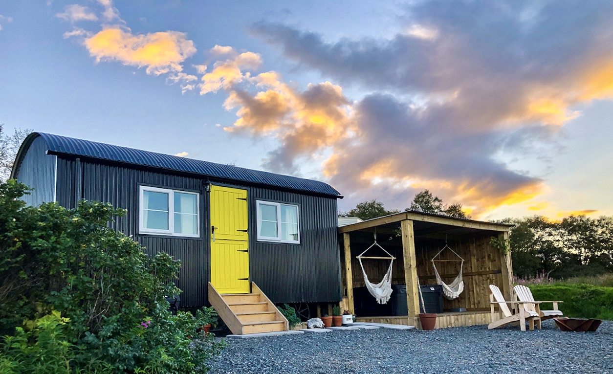 An Doras Bui - Shepherd’s Hut